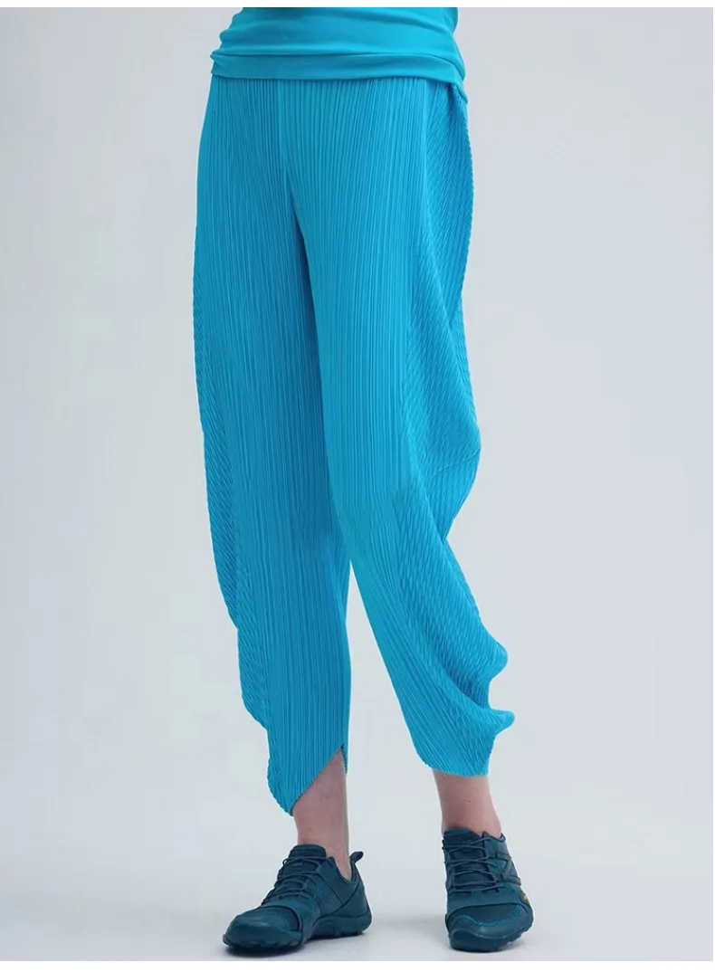 Miyake Casual Pants Versatile Simple Design Sense Temperament Comfortable Pleated Women's Nine-minute Pants 2025 Summer New Miyake Casual Pants Versatile Simple Design Sense Temperament Comfortable Pleated Women's Nine-minute Pants 2025 Summer New