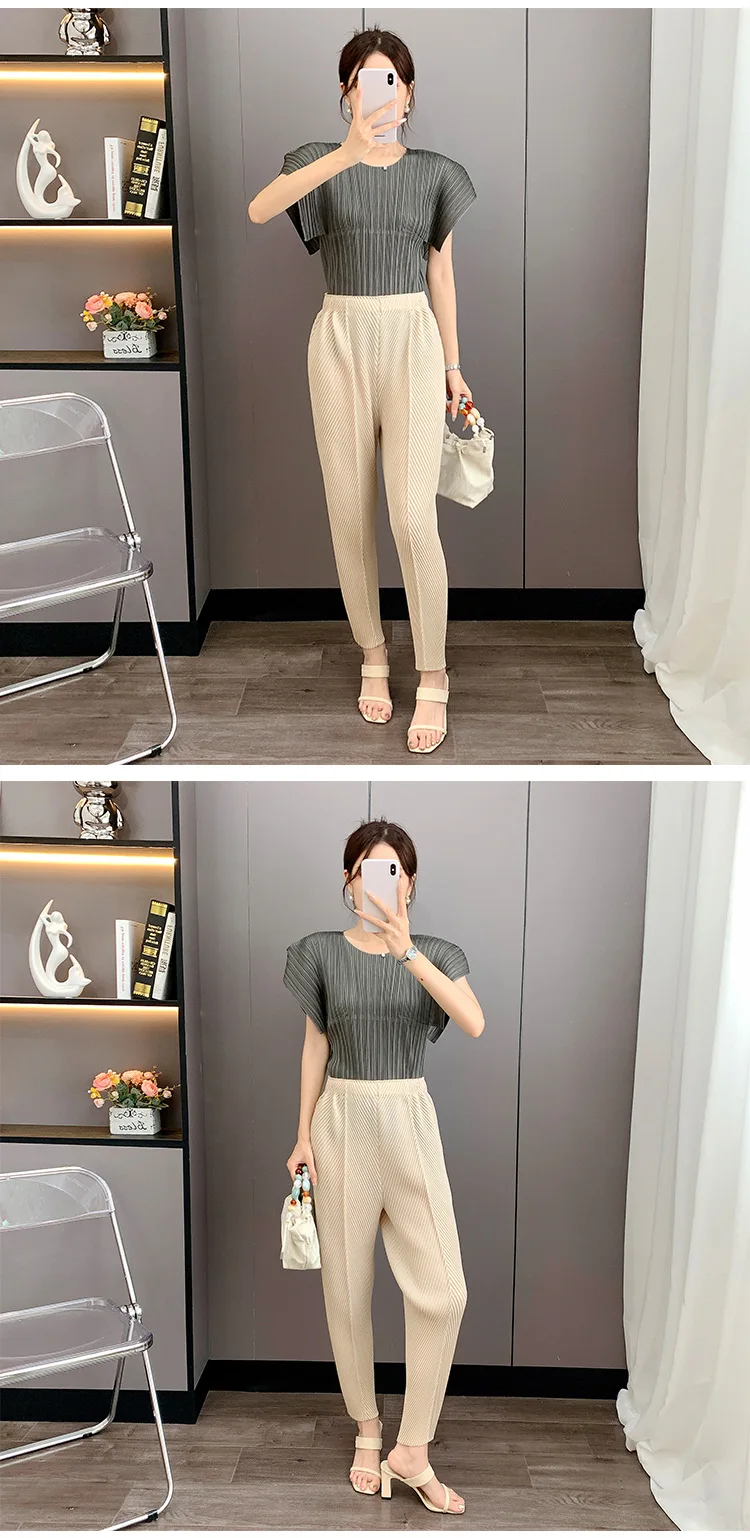 Miyake Pleated 2025 New Summer Casual Harem Pants Versatile Loose Big Yards Radish Pants Large Elastic Women's Commuter Office Miyake Pleated 2025 New Summer Casual Harem Pants Versatile Loose Big Yards Radish Pants Large Elastic Women's Commuter Office