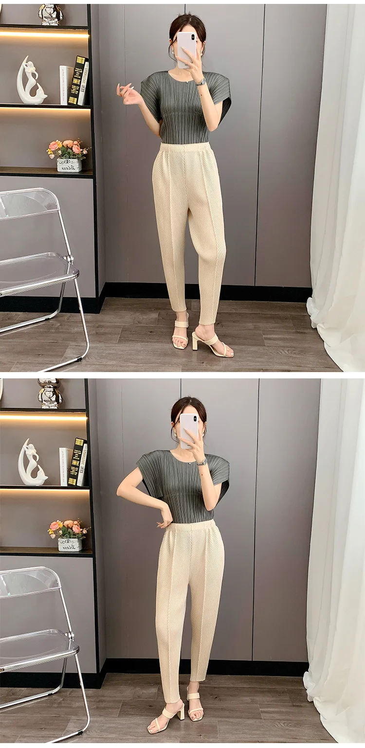 Miyake Pleated 2025 New Summer Casual Harem Pants Versatile Loose Big Yards Radish Pants Large Elastic Women's Commuter Office Miyake Pleated 2025 New Summer Casual Harem Pants Versatile Loose Big Yards Radish Pants Large Elastic Women's Commuter Office